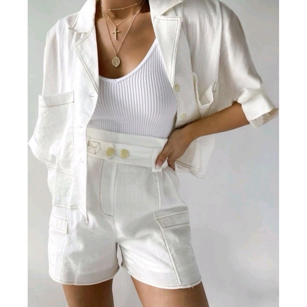 Moon River Womens High Waisted Paperbag Cargo Shorts Off White Lined XL NEW